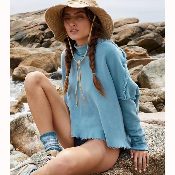 🎉Sold On Market Place🎉 - NWT Free people  Free spirit hoodie size XSmall - Picture 1 of 4